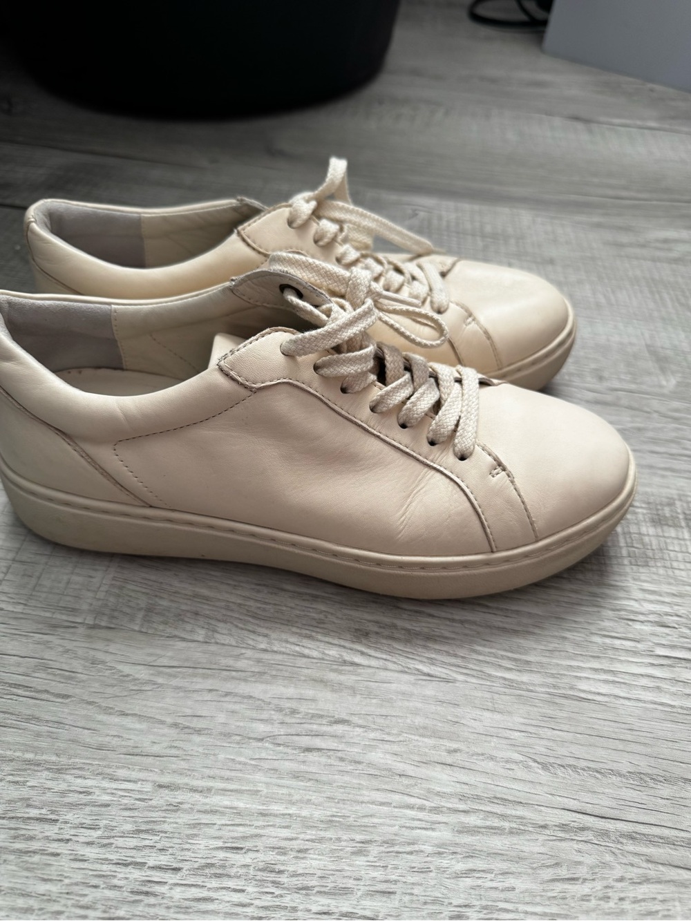 Johnston & Murphy Cream Leather Low-Top Sneakers
